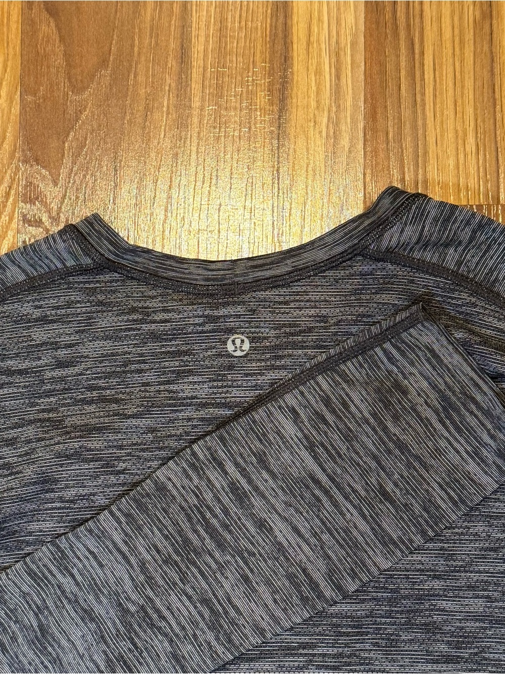 Lululemon Athletica Men’s Heathered Charcoal Gray Long Sleeve Tee, Size XXL